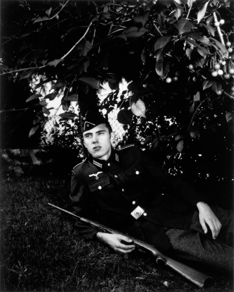 Collier Schorr, <em>Herbert, Duty, Siebenbürgen</em>, 2001