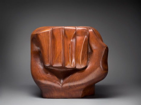 Elizabeth Catlett, <em>Black Unity</em>, 1968